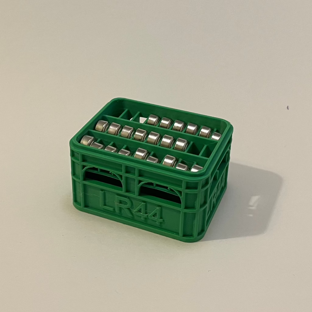 LR44 crate